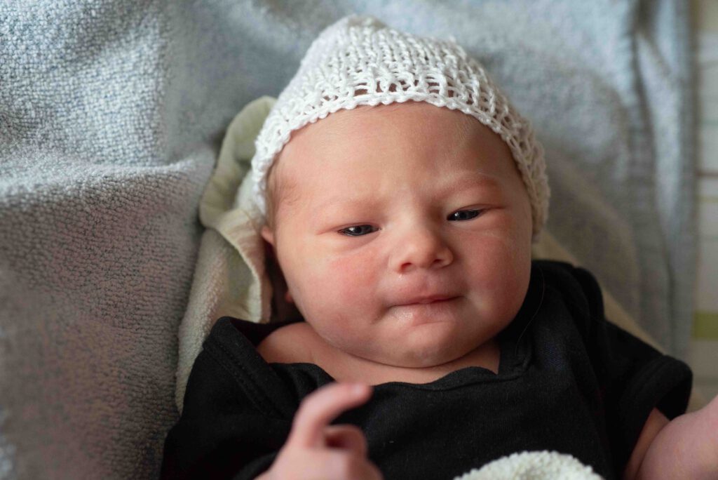 Kari Feldhusen aus Gokels geboren am 06.07.26 um 22:57Uhr; 52cm; 3480g.